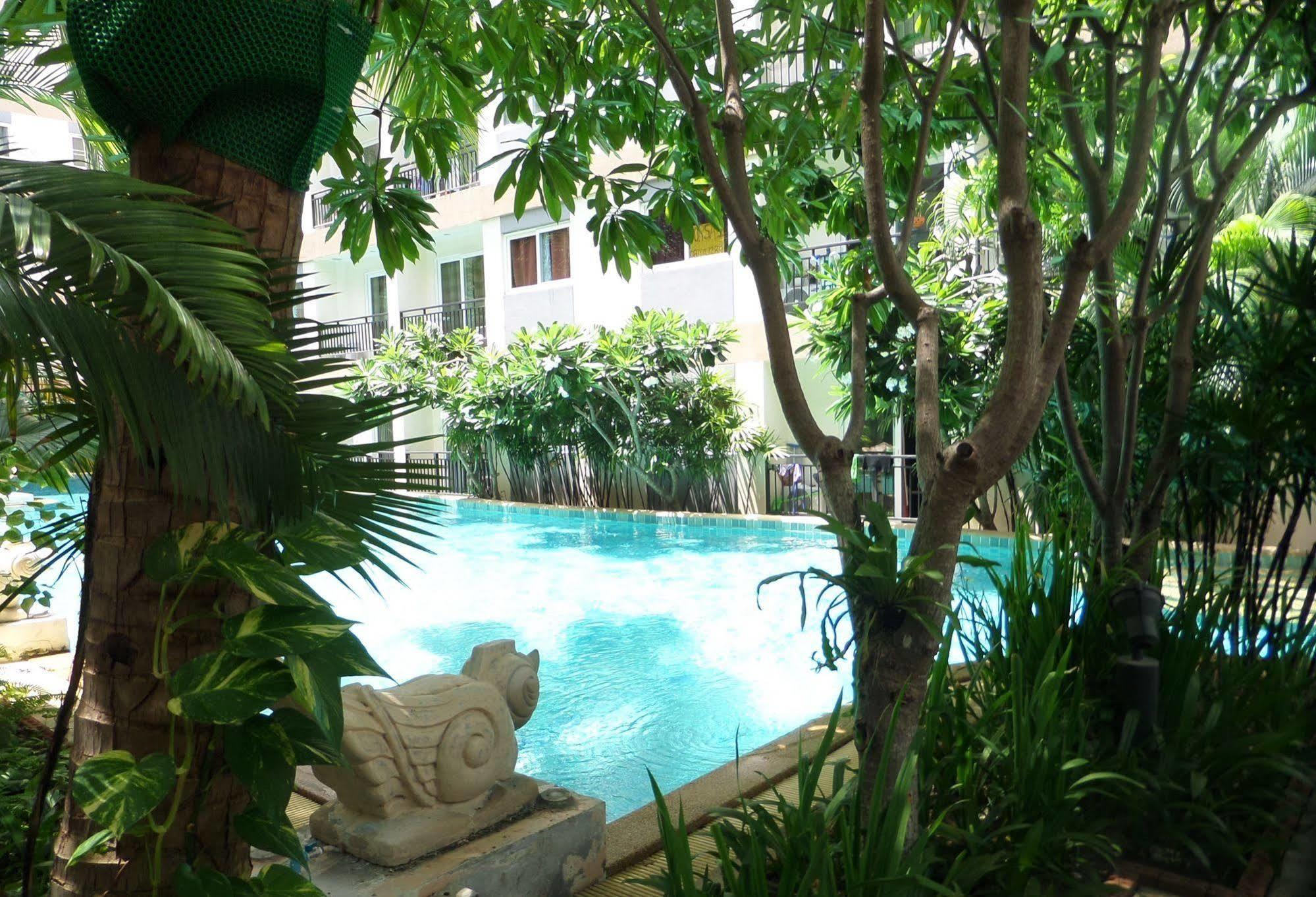 Park Lane Resort By West Joint Venture ジョムティエンビーチ エクステリア 写真